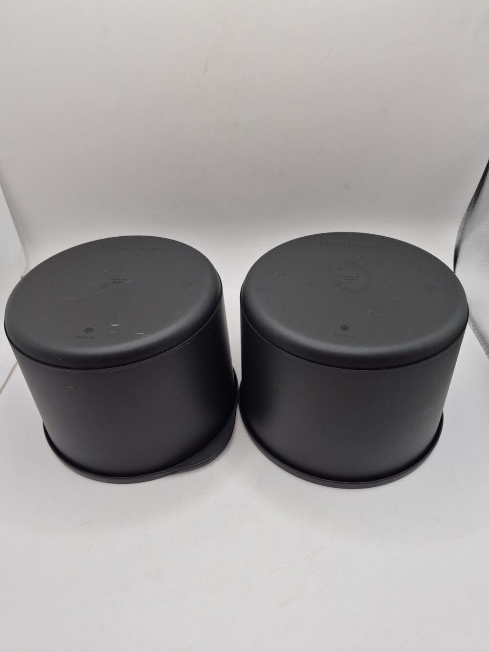 Tupperware Basic Black Round Stacking Canisters 2.1L Lot Of 2 #8559A - Picture 5 of 16